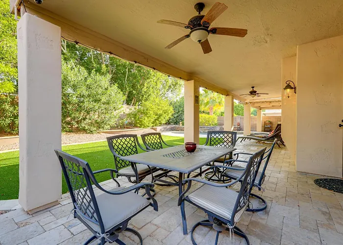 Heated/cooled Pool: Spacious Near Golf! Holiday home *