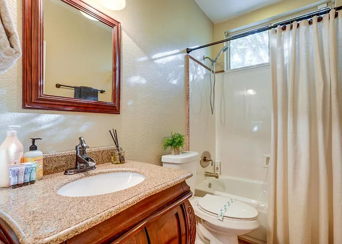 Holiday home Heated/cooled Pool: Spacious Near Golf! *