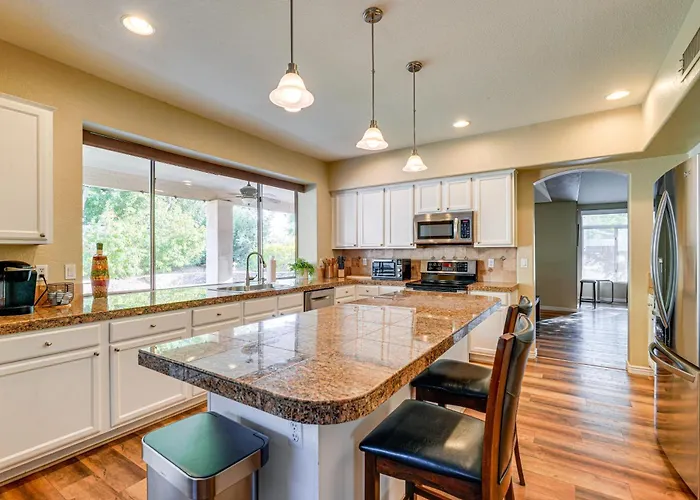 Heated/cooled Pool: Spacious Near Golf! Mesa